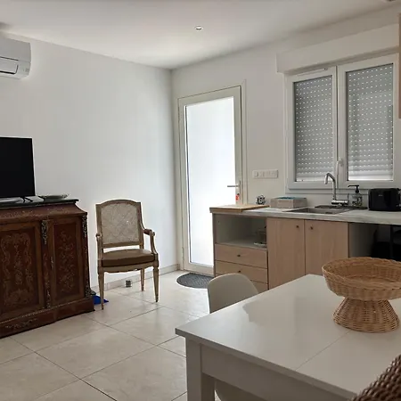 Casa Mezzana Bed & Breakfast 3*